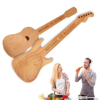 Gitarren Salatbesteck mit persnlicher Gravur - Coole Geschenke für Gitarristen