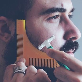 Bartkamm Bart Schablone fr die perfekte Bartfom - 30 coole Geschenkideen für Männer mit Bart