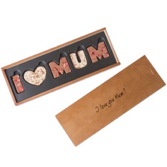 I love Mum Schriftzug aus Vollmilchschokolade - 53 leckere Geschenke für Naschkatzen