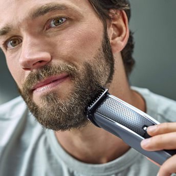 Philips Bartschneider mit selbstschrfenden Metallklingen - Coole Geschenkideen für Männer mit Bart