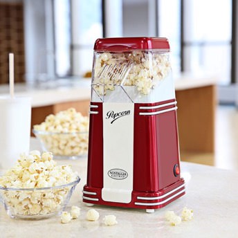 Popcornmaschine im angesagten RetroLook - Wohnen mit Stil: 23 Top Geschenke, die jede Wohnung verschönern