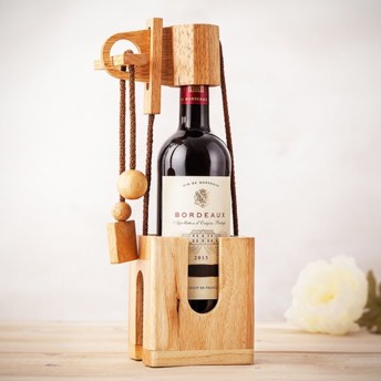 FlaschenPuzzle aus hellem Edelholz - 47 originelle Geschenke für Wein-Liebhaber