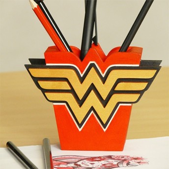 Wonder Woman Stiftehalter - 45 originelle Superhelden Geschenke