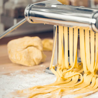 Cucina Amore Online PastaSchule - 46 originelle Geschenke für Frauen ab 40 Jahren