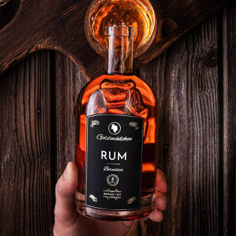 Goldmdchen Rum Bernstein Deutscher Premium Rum - 43 originelle Geschenke für Rum Fans