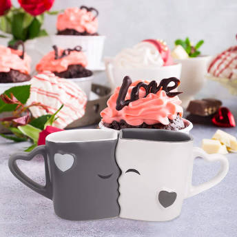 Kssende Tassen Set - Originelle Valentinstag Geschenke für Männer