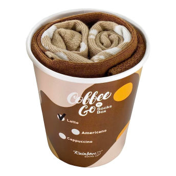 Lustige Kaffeesocken in einem ToGoBecher - 43 besondere Geschenke für Kaffeetrinker