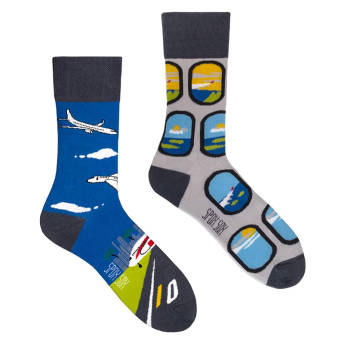 Lustige ungleiche Socken mit FlugzeugMotiven - Geschenke für Piloten und Luftfahrt-Fans