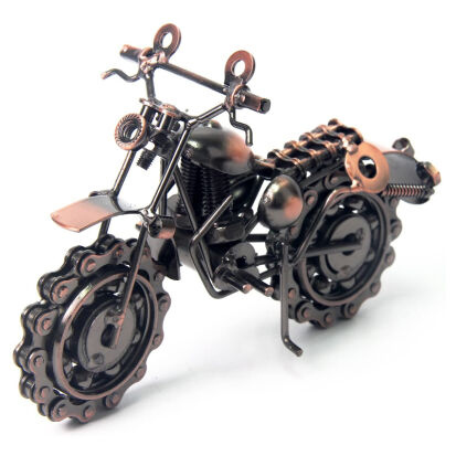 Vintage Motorrad Modell aus Eisen - 38 originelle Geschenke für leidenschaftliche Motorradfahrer