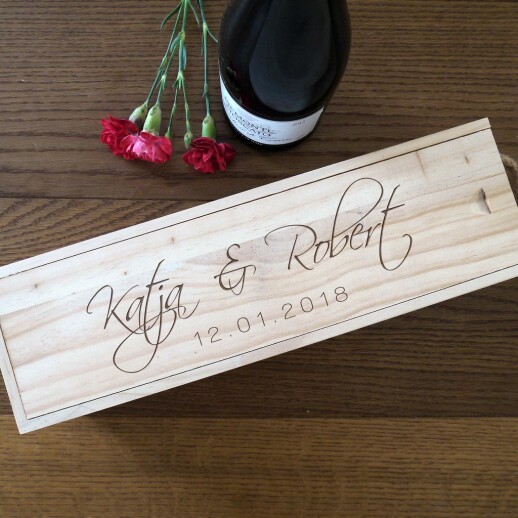 Personalisierte Weinbox zur Hochzeit