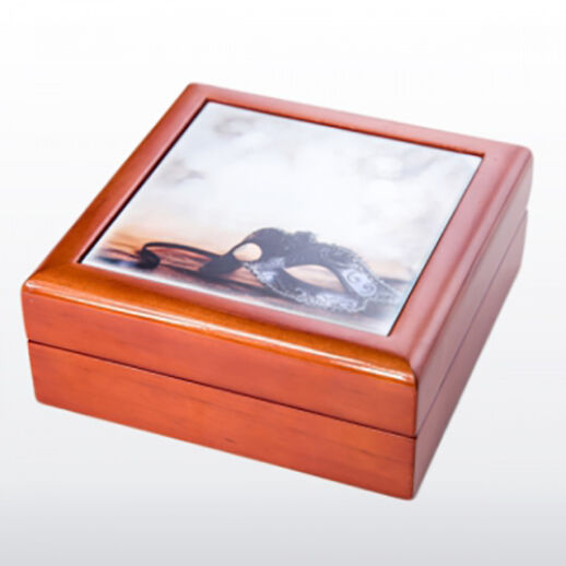 Geschenkkästchen mit individuell bedruckter Keramikfliese im Deckel