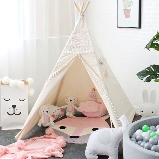 Tipi Spielzelt mit eingearbeiteter Spitze