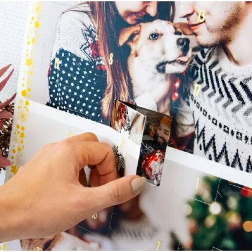 Foto Adventskalender mit Schokolade und 24 Fototürchen
