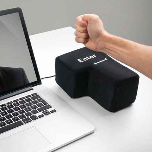 Große Enter Taste für USB-Anschluss