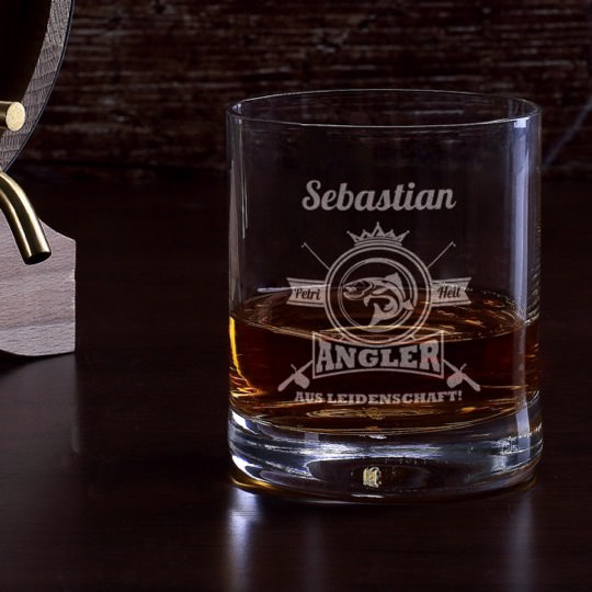 Angler aus Leidenschaft - graviertes Whiskyglas mit Name