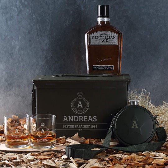 6-tlg. Jack Daniels Whiskey Set aus 2 Gläsern mit Gravur, Feldflasche und Munitionskiste