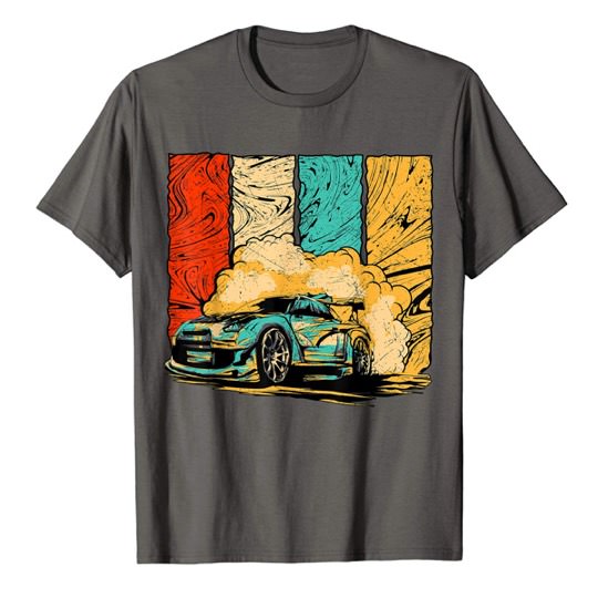 Retro T-Shirt mit driftendem Sportwagen