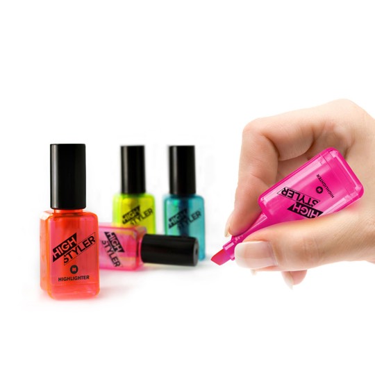 Textmarker in Gestalt eines Nagellack-Fläschchens