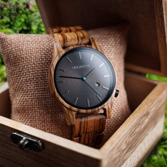 Handgefertigte Herren Armbanduhren aus Holz
