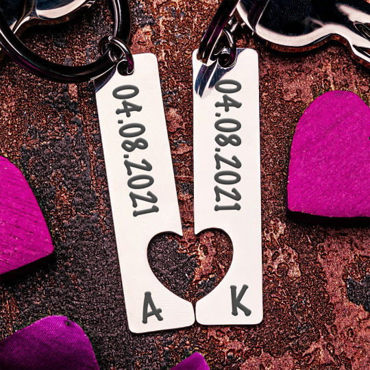 Personalisierte Schlüsselanhänger für Paare
